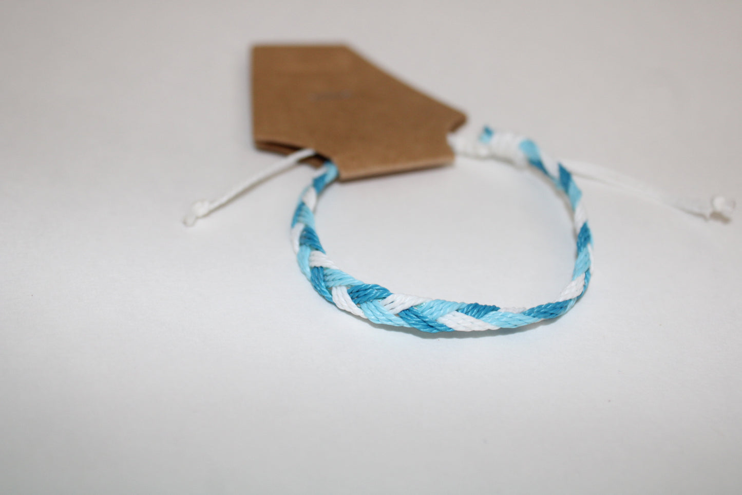 Pulsera de hilo